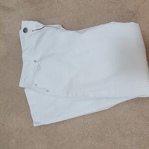 D. Jeans white size 14